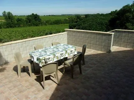 Le Logis Solidaire Saint-Aubin-de-Luigné Buitenkant foto